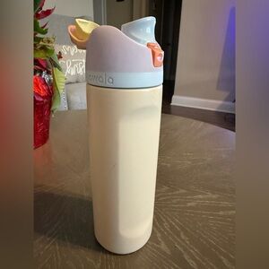 Owala Cream 24oz Freesip Sandy Shores